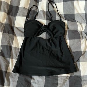 Old Navy tankini top- NWT